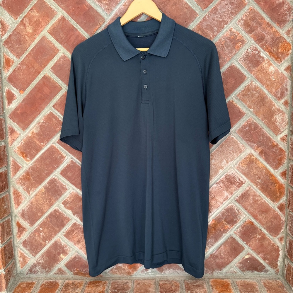 Lululemon Metal Vent Tech Polo Mens M Navy Blue Short Sleeve Athletic Shirt